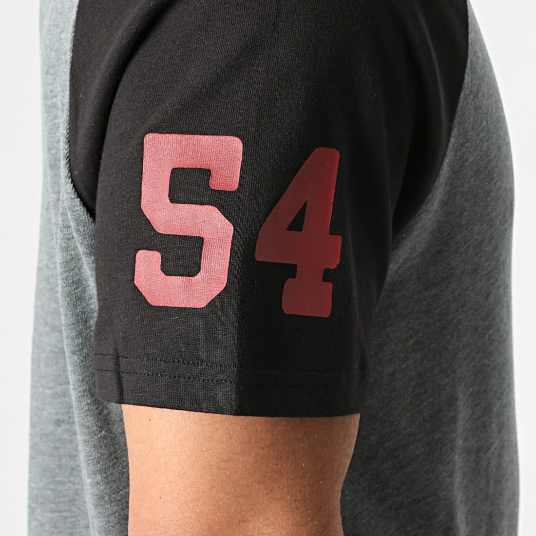 Promo 🎁 Tee 👕 Shirt Vintage Logo AC Raglan M1011209A Gris Chiné Noir de Superdry ⭐ 4 Promo 🎁 Tee 👕 Shirt Vintage Logo AC Raglan M1011209A Gris Chiné Noir de Superdry ⭐ – Image 2