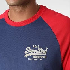 Coupon 🥰 Tee 👚 Shirt Vintage Logo AC Raglan M1011209A Bleu Rouge de Superdry ✔️ -Superdry Soldes superdry 276868 M1011209A NG7 20210805T161158 02