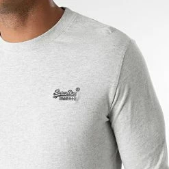 Tout neuf 😍 Tee 👚 Shirt Manches Longues Vintage Logo Embroidery M6010550A Gris Clair Chiné de Superdry 🤩 -Superdry Soldes superdry 276950 M6010550A 5WB 20210805T162028 02