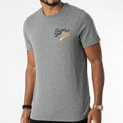 Meilleure affaire 💯 Tee 👕 Shirt Vintage Logo Source M1011158A Gris Anthracite Chiné de Superdry 😉