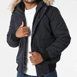 Meilleur prix 😍 Bomber Capuche Fourrure Everest M5011113A Bleu Marine de Superdry 🔔 8 Meilleur prix 😍 Bomber Capuche Fourrure Everest M5011113A Bleu Marine de Superdry 🔔 -Superdry Soldes superdry 287284 M5011113A L6T 20211007T154804 01