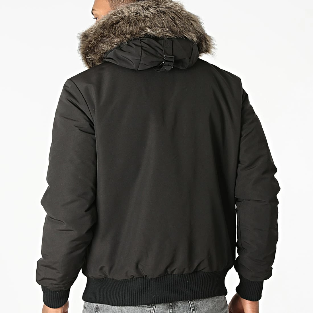 Le moins cher 🎉 Bomber Capuche Fourrure Everest M5011113A Noir de Superdry 🥰 6 Le moins cher 🎉 Bomber Capuche Fourrure Everest M5011113A Noir de Superdry 🥰 – Image 4