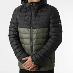 Les meilleures critiques de 🎉 Doudoune Capuche M5011190A Noir Vert Kaki de Superdry 🧨 -Superdry Soldes superdry 292516 M5011190A GUL 20211130T145008 03