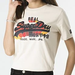 Nouveau ⭐ Tee 👕 Shirt Femme W1010730A Beige de Superdry 😉