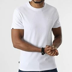 Meilleure vente 🔔 Tee 👚 Shirt Vintage Logo Embroidery M1011245A Blanc de Superdry 🛒 -Superdry Soldes superdry 301630 M1011245A 44C 20220225T141207 03