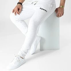 Les meilleures critiques de 🛒 Pantalon Jogging Vintage Classic Gris Chiné de Superdry 🔥 -Superdry Soldes superdry 308536 M7010783A 54G 20220311T151913 03