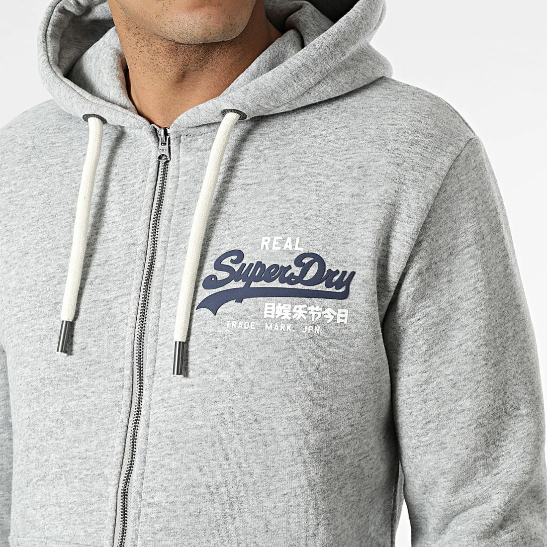 Sortie 🛒 Sweat Zippé Capuche Vintage Logo Classic M2011855A Gris Chiné de Superdry 🎁 4 Sortie 🛒 Sweat Zippé Capuche Vintage Logo Classic M2011855A Gris Chiné de Superdry 🎁 – Image 2