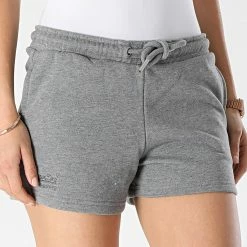 Remise 🌟 Short Jogging Femme Vintage Logo Embrodery Gris Chiné de Superdry 🥰 7 Remise 🌟 Short Jogging Femme Vintage Logo Embrodery Gris Chiné de Superdry 🥰 -Superdry Soldes superdry 310976 W7110286B 5XZ 20220413T160743 03