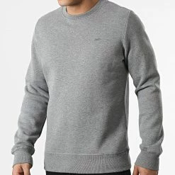 Les meilleures critiques de 👍 Sweat Crewneck Vintage Logo Embroidery M2011949A Gris Chiné de Superdry 🎁