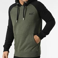 Tout neuf 🔥 Sweat Capuche Vintage Logo Embroidery M2011948 Vert Kaki Chiné Noir de Superdry 😉