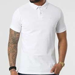 De gros ⌛ Polo Manches Courtes Classic Piqué Blanc de Superdry 💯 8 De gros ⌛ Polo Manches Courtes Classic Piqué Blanc de Superdry 💯 -Superdry Soldes superdry 315878 M1110247A 01C 20220425T160727 03