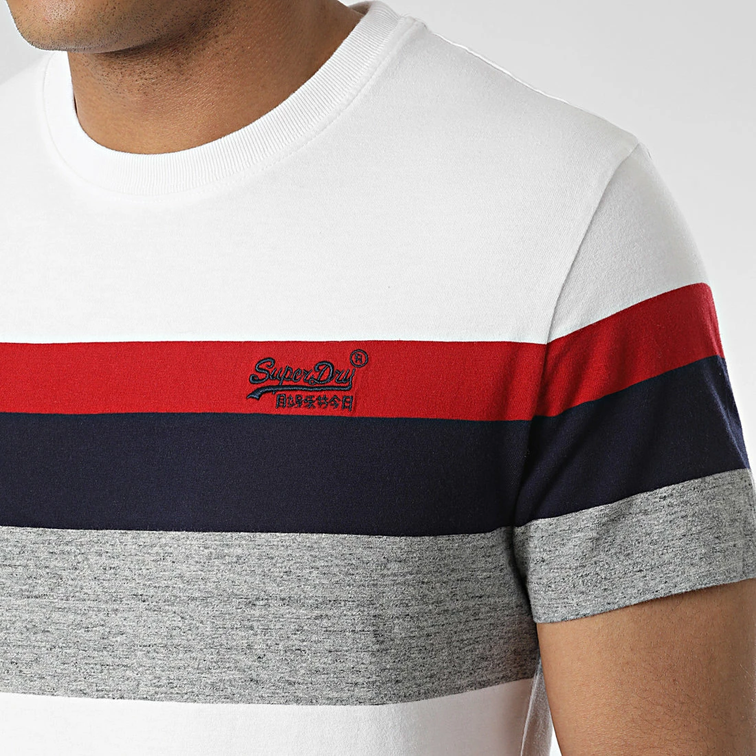 Promo 🧨 Tee 👕 Shirt OL Classic YD Stripe M1011513A Blanc de Superdry 🎉 5 Promo 🧨 Tee 👕 Shirt OL Classic YD Stripe M1011513A Blanc de Superdry 🎉 – Image 3