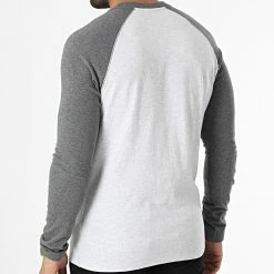 Nouveau 🥰 Tee 👚 Shirt Manches Longues M6010549A Gris Clair Chiné Gris Anthracite Chiné de Superdry ⌛ -Superdry Soldes superdry 333982 M6010549A 7FP 20220826T145154 04