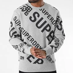 Promo 👏 Sweat Crewneck Code Classic AOP M2012136A Gris Chiné de Superdry 🧨