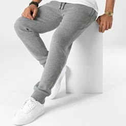 Les meilleures critiques de 🔥 Pantalon Jogging Vintage Logo Embroidery M7010958A Gris Chiné de Superdry 😍 -Superdry Soldes superdry 343540 M7010958A US0 20221017T151745 03