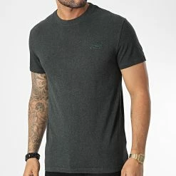 Meilleur prix 🎁 Tee 👚 Shirt M1011245A Vert Kaki Chiné de Superdry ⭐ 8 Meilleur prix 🎁 Tee 👚 Shirt M1011245A Vert Kaki Chiné de Superdry ⭐ -Superdry Soldes superdry 346447 M1011245A 3KV 20221109T160922 03